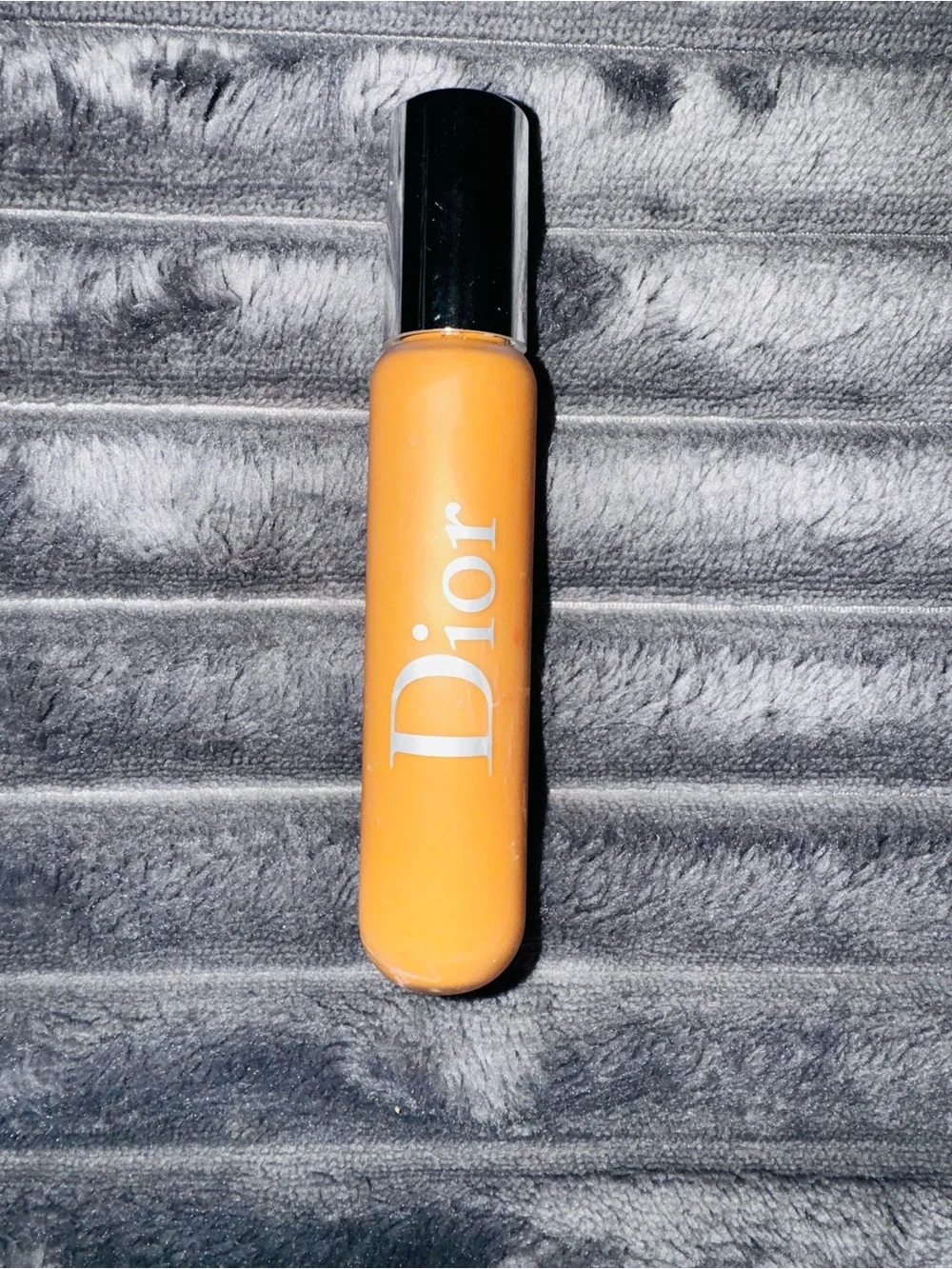 Dior backstage concealer in 5W- NEW - MSRP $33- no box